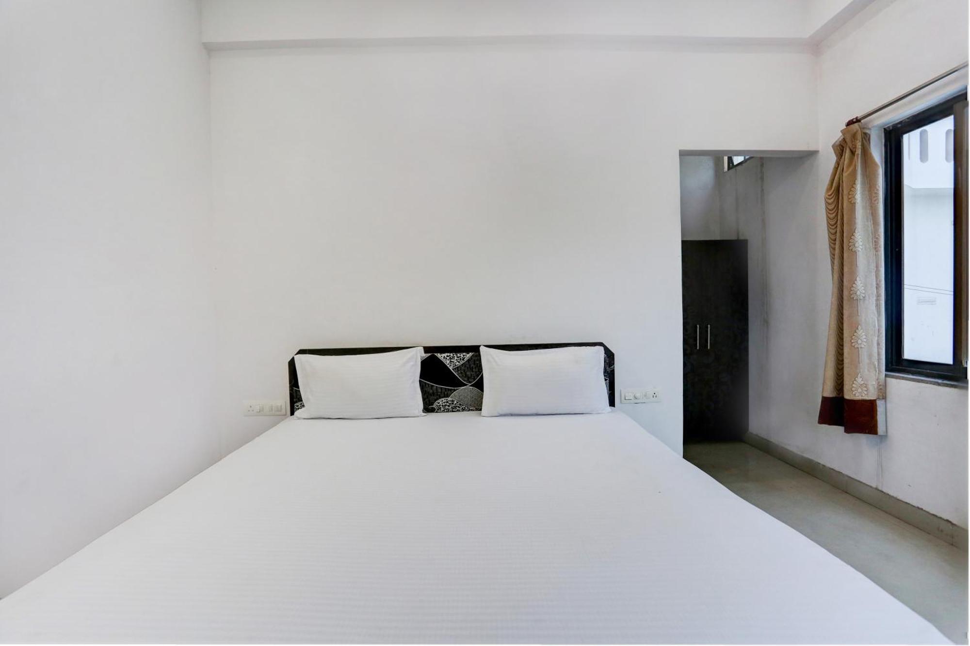 Super Hotel O Goverdhan Villa Udaipur Buitenkant foto