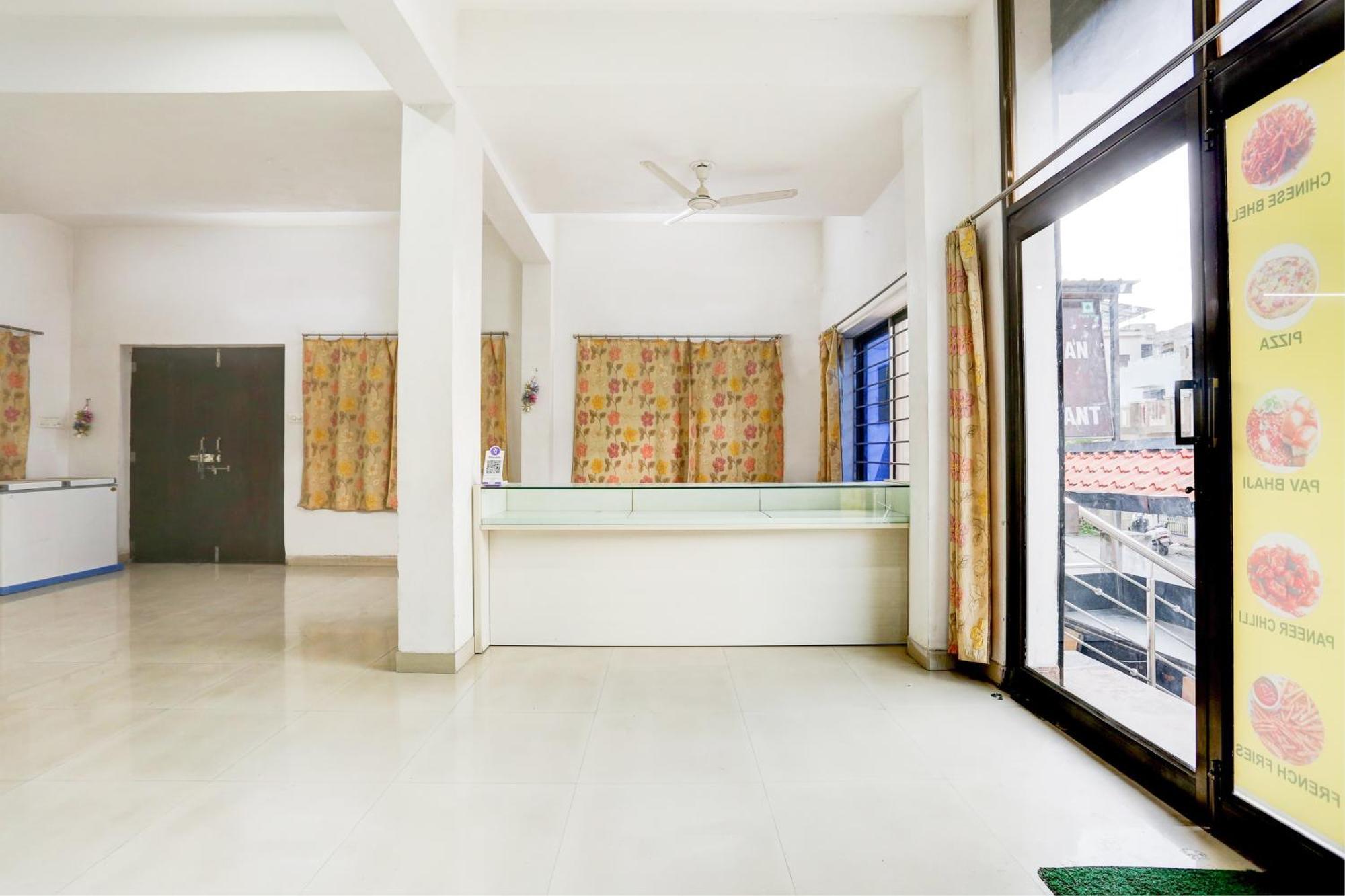 Super Hotel O Goverdhan Villa Udaipur Buitenkant foto