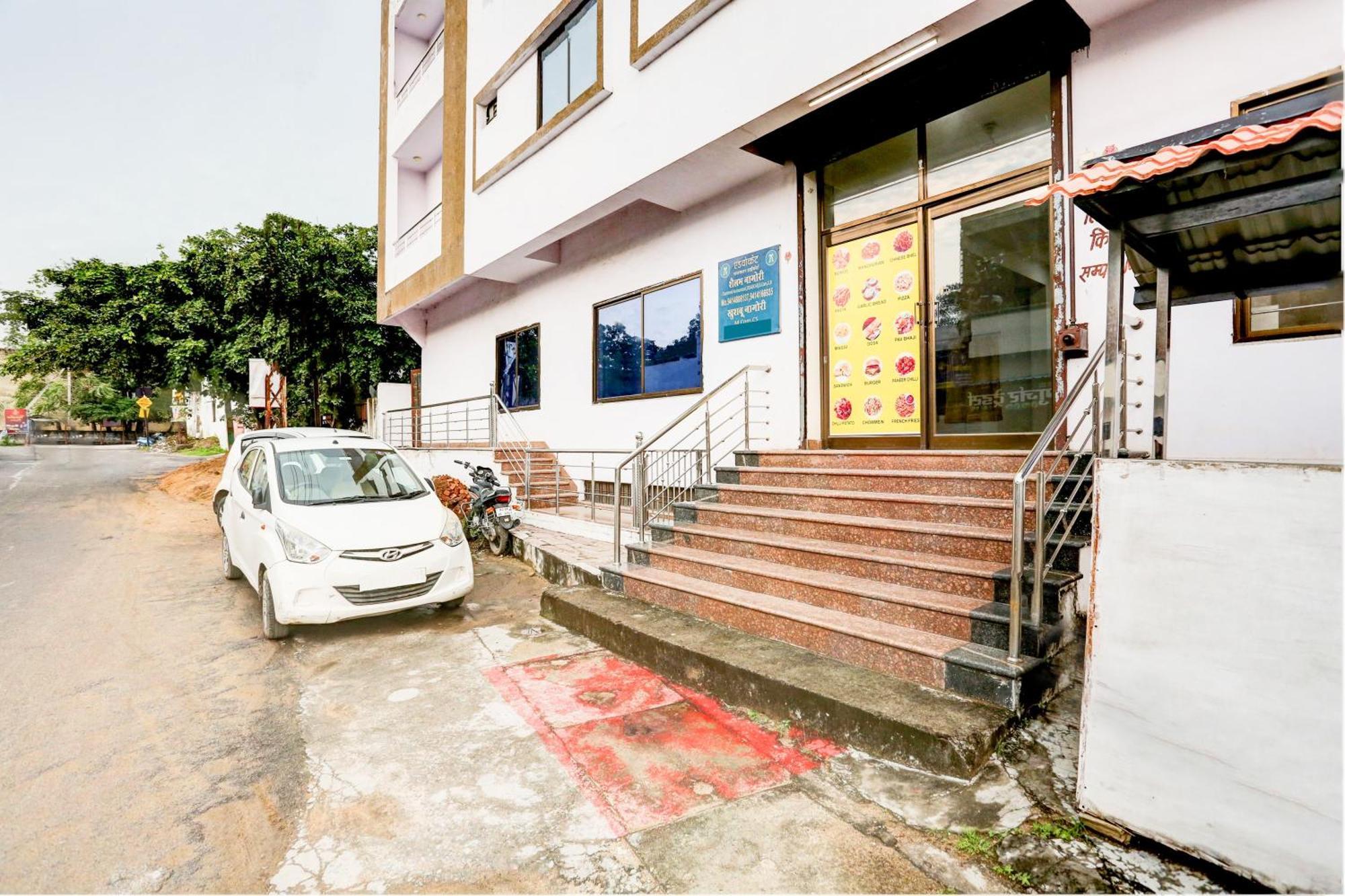 Super Hotel O Goverdhan Villa Udaipur Buitenkant foto