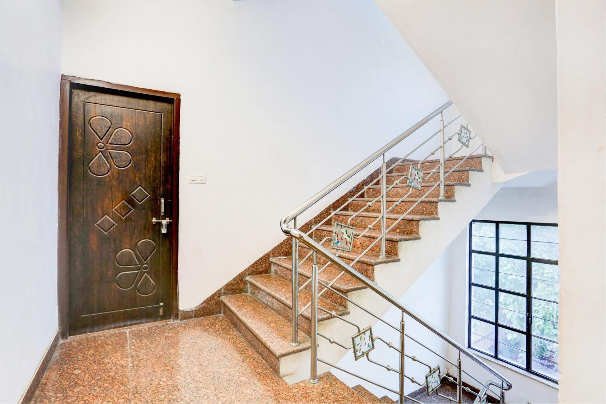 Super Hotel O Goverdhan Villa Udaipur Buitenkant foto