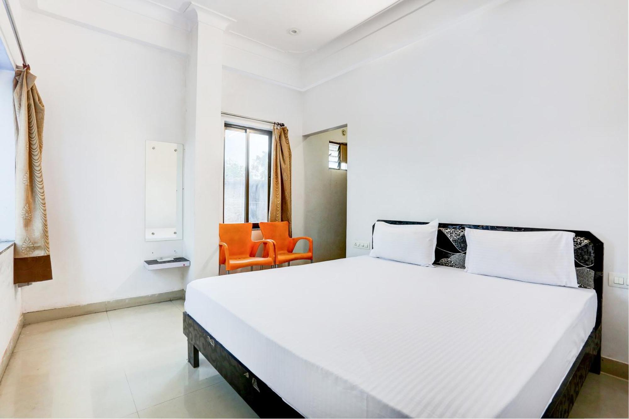 Super Hotel O Goverdhan Villa Udaipur Buitenkant foto