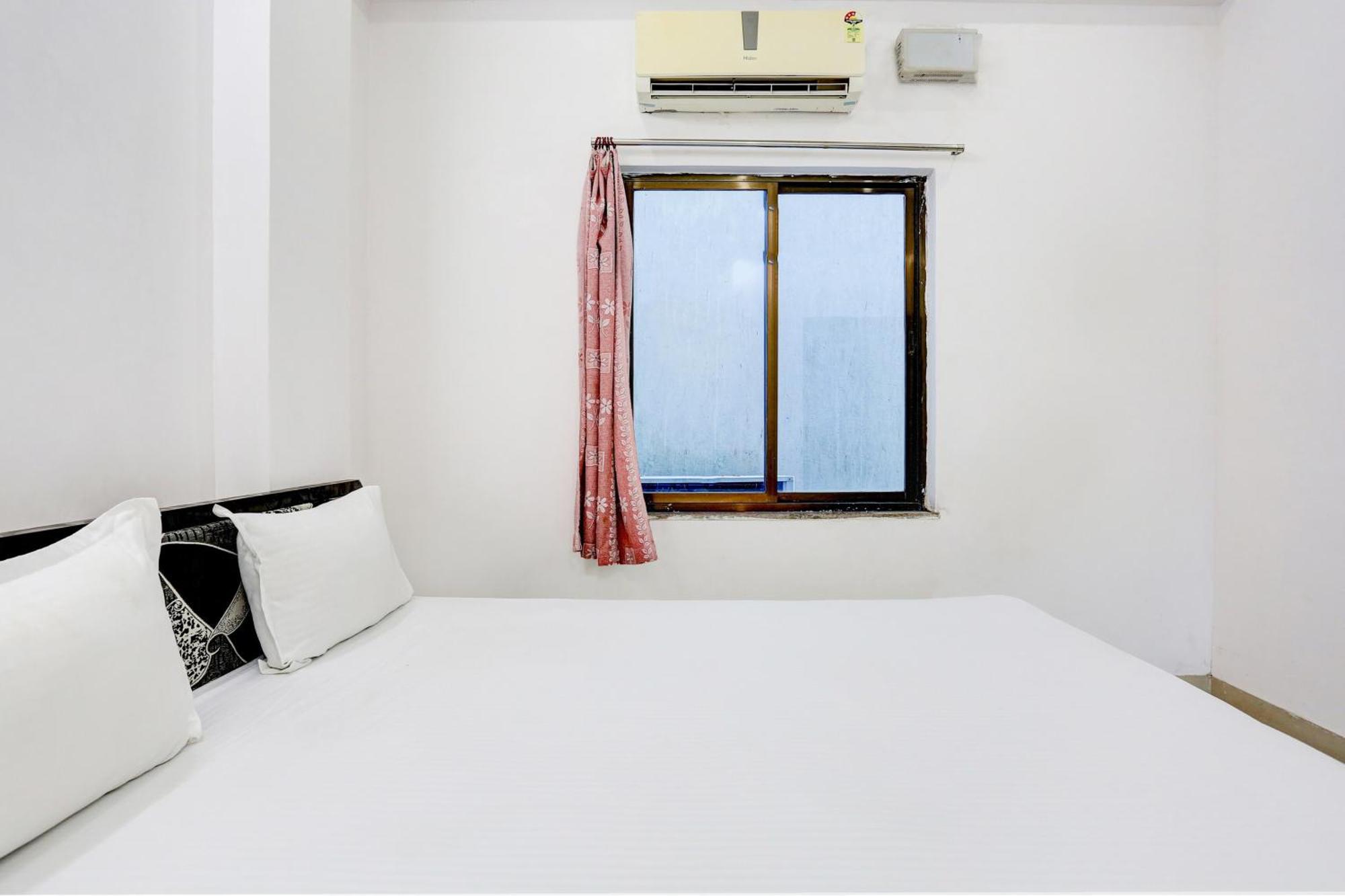 Super Hotel O Goverdhan Villa Udaipur Buitenkant foto